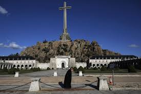 Hospederia valle de los caidos. Ofensiva Contra El Valle De Los Caidos El Gobierno Quiere Asfixiar Economicamente A Los Benedictinos