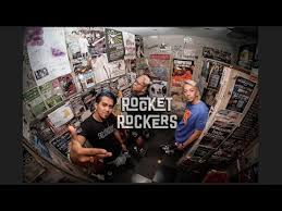 Lawas Tapi Buas Rocket Rockers Let Sleeping Dogs Lie Live From Jakcloth Lebaran 2017 Youtube