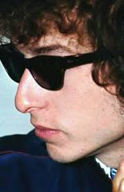 ❗ Guitarist Tim Pierce: "I did 30 songs live off the floor in April and May  [2021] with Bob Dylan, so I got to work with him up close, and we were