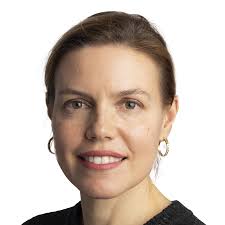 Sarah White's Instagram, Twitter & Facebook