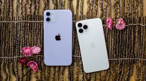 The iphone xr also gets great battery life — on par with our iphone 11 test results and only 15 minutes behind the iphone 11 pro max's 11 hour, 40 minute result. Iphone 11 Vs Pro Vs Pro Max How To Decide Which Features Are Worth The Upgrade Cnet
