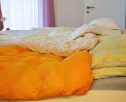 Familienbett Einfach Selber Bauen So Klappts Mama Mal 3 Familien Bett Familienbett Sofa Selber Bauen
