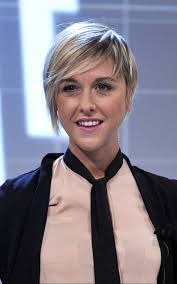 Nadia toffa, da tempo poco presente sui suoi social network, è tornata nel mirino degli haters, che scrivono nadia toffa nel mirino degli haters: Addio A Nadia Toffa