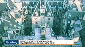 Looming over the 72nd street intersection on central park west is the iconic dakota apartments. The Dakota Inside New York S Most Extravagant Apartment Building Bloomberg