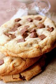 Détailler ensuite les cookies, puis les enfourner pendant 8 à 10 min avant de les laisser refroidir sur une grille. Cookies Moelleux Americains Recette Rapide