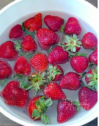 How To Make Your Strawberries Last Longer Fabulessly Frugal Food Hacks Food Recipes