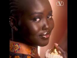 Valentino Born In Roma Donna Rendez-Vouz Ivory Eau de Parfum Spray