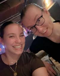 ᗷETᕼ ᑕOᗰᑭTOᑎ (@beth.compton) • Instagram photos and videos