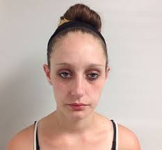 Tara Bent's Instagram, Twitter & Facebook