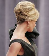 The pixie cut hairstyles, the undercut hairstyles, the short cropped hairstyles and the short textured hairstyles. 25 Elegant Hairstyles For Short Hair