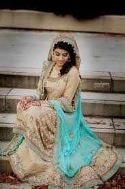 Attend the wedding events in stylish and beautiful pakistani wedding guest dresses with unique designs and mesmerzing embellishments. Simple Wedding Dress Designs Pakistani B2b Fashion