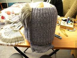 как сшить шапку из меха своими руками и выкройки Master Klass Smotret Onlajn Kak Sshit Mehovuyu Shapku Metodom Nashivki Mehovyh Polosok Zhurnal Yarmarki Masterov Mehovye Shapki Shapka Vykrojki Shlyap