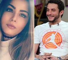 كشفت الفنانة هنادي مهنا، عن حالتها الصحية بعد إصابتها وزوجها الفنان أحمد خالد صالح، بفيروس كورونا، وذلك بعد تصدرهما الترند عبر مواقع التواصل الاجتماعي، حيث قالت : Ø£Ø­ÙØ¯ Ø§ÙÙÙØ´Ø§ÙÙ ÙÙØ§Ø¯Ù ÙØ§ÙÙ ÙÙÙØ§ Ø¬Ø³ÙÙØ§ Ø­ÙÙ Ø¬Ø¯Ø§ ÙÙØ¯ Ø¨ÙØªÙ Ø¯ÙÙØ§ Ø§ÙÙØ·Ù