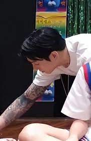 Fans are extremely angry with jungkook's tattoo artist, here's why. Kbizoom Com Wp Content Uploads 2021 05 Bb39686b