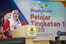 Wan abdul hakim bin wan zakaria : Twitter à¤ªà¤° Majlis Amanah Rakyat Seramai 180 Pelajar Tingkatan Satu Mendaftarkan Diri Di Mrsm Ulul Albab Sungai Besar Selangor Yb Menteri Turut Menyampaikan Bantuan Persekolahan Kepada Pelajar Pelajar Di Bawah Program Budi Serta