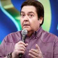 Em 2016, faustão, ao dar aqueles recados no meio do programa, citou a atriz dos. Fausto Faustao Da Silva The Personality Database Pdb Hosts Presenters