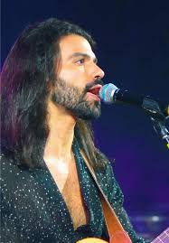 Garota de Itacoa (Ao Vivo em Campo Verde) #garotadeitacoa #rodrigoauad...