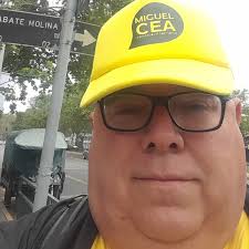 Empezando un nuevo día, llevando el mensaje  #XSantiagoMiguelCeaConcejalSantiago  #xsantiagomiguelceaunconcejaldepesoparasantiago  #MarioDesboredesAlcaldeDeSantiago