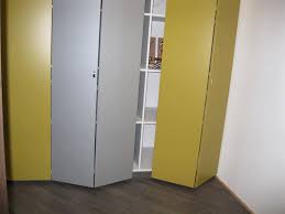 vouwdeuren heb je niet zoveel loopruimte schuif of vouwdeuren is dan een oplossing wij maken alles op maat en denk vouwdeuren kast ontwerpen wasruimte design