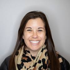 Kelly Denham's Instagram, Twitter & Facebook