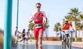 Brownlee represented great britain at the 2008 summer olympics finishing in 12th place and went on to win that year's u23 world championships. Ironman 70 3 Marbella Die Erwartete Rendite Von Alistair Brownlee