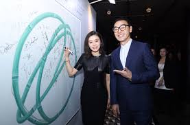 【娱圈】72歲鍾鎮濤公開抗老秘訣 投資保健品牌進軍北