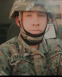 Savi The Cat🌻💙💛