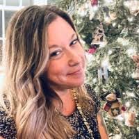 Ashley Hutton's Instagram, Twitter & Facebook