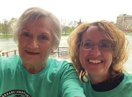 Lois Bragg's Instagram, Twitter & Facebook