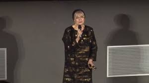 Irina margareta nistor poartă cerceluşi, rochii şi medalioane cu margarete! Irina Margareta Nistor A Film In Need Is A Friend Indeed Ted Talk