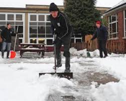 Se închid şcolile şi grădiniţele din toaţă ţara! Scoli Inchise In 21 De Judete In Bucuresti S Ar Putea Inchide Scolile Si Miercuri