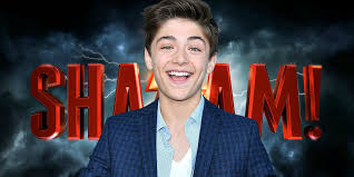 Use your phone's camera to scan and download the free shazam app. Shazam Film Erster Blick Auf Young Billy Batson Revealed Batson Billy Blick Erster Revealed Shazam Young Filme