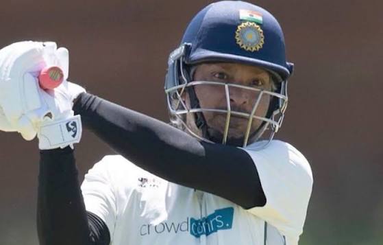 Not an AI Picture.. Kumar Sangakkara Wearing India's Helmet Gifted to him  by Yashasvi Jaiswal..!!?? Sanga is a Gentleman #KumarSangakkara