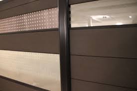 System Wpc Der Variable Modulzaun Fur Pflegeleichte Gartenideen Sieht Gut Aus Und Lost Alle Grossenprobleme Bei Der Garteneinf Umzaunung Sichtschutzzaun Zaun