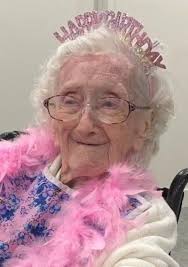 Regina Bowden's Instagram, Twitter & Facebook