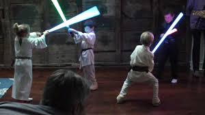 This Is Sooo Awesome Colin S Birthday Lightsaber Battle With Hasbro Force Fx Lightsabers 143 Www Star Wars Luke Skywalker Star Wars Skywalker Lightsaber