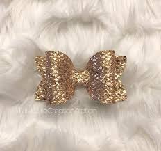We'll be using a hot glue gun, no sewing required for this cute flat boutique bow. Green Glitter Glitter Bow Green Bows Green Hair Bow Hairbows Cute Hair Bows Hair Accessories Hairbow Clips Glitter Green Glitter Bow Hair Accessories Accessories Nhomkinhhoapho Com
