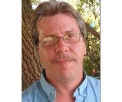 Adele Hanley's Instagram, Twitter & Facebook