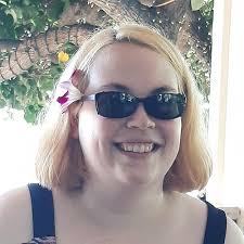 What are the differences between Natural Zupreem and other bird food brands?