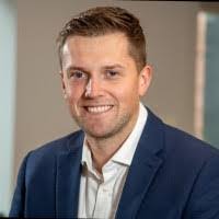 Stephanie Bawden's Instagram, Twitter & Facebook