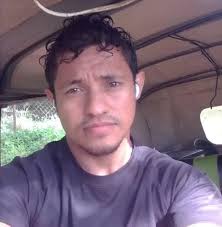 Nuestras muestras de pesar por la muerte del joven Henry Amador quien tuvo  un accidente en la mototaxi en el barrio Arriba hace algunos dias . Dios de  fortaleza a la familia.