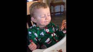 Watch Kid Tries Bacon For First Time Completely Loses It Wbir Com
