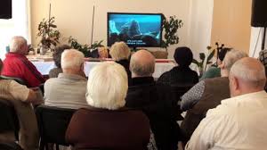 Dramă biblică și amplă evocare a vieții și suferințelor lui iisus hristos, de la naștere până la răstignire, impecabil realizată cinematografic și dinamizată de muzica lui maurice jarre. Seniorii De La Caminul De Pensionari Sf Cuvioasa Parascheva Au Vizionat Filmul Iisus Din Nazaret