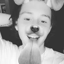 Melissa Ryerson (@hey_itz_melissa)