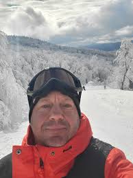 Skiing at Tuckered Out trail in Okemo