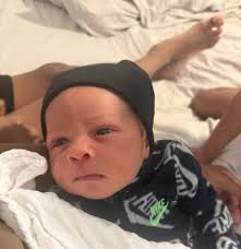 Good morning! Amazing Luv Bug's Phoo Boy and Phoo Baby neglected to say  good morning. Nana was extremely busy this morning. Good morning 🙏🏽