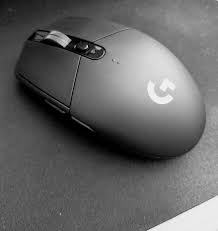 Other than that logitech mice are fully functional without the software. Logitech G305 Wireless Gaming Mouse Review By Alex Rowe Medium