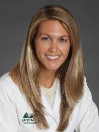 Samantha Peters's Instagram, Twitter & Facebook