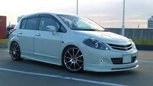 Nissan Tiida Hatchback Tuning En 2020 Nissan Autos Autos Y Motos