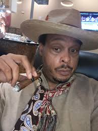 Nuff Said 🐝 , BTW this is the lounge part. She does rap too nie!